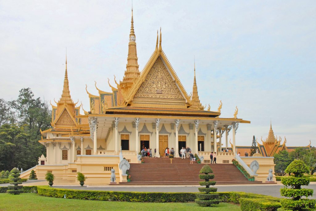 (phnom penh)